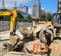 美女大叫舒服啊啊啊高温下的坚守｜道路建设者用汗水铺就畅通路